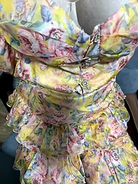 lee ly online show from 10.20.25