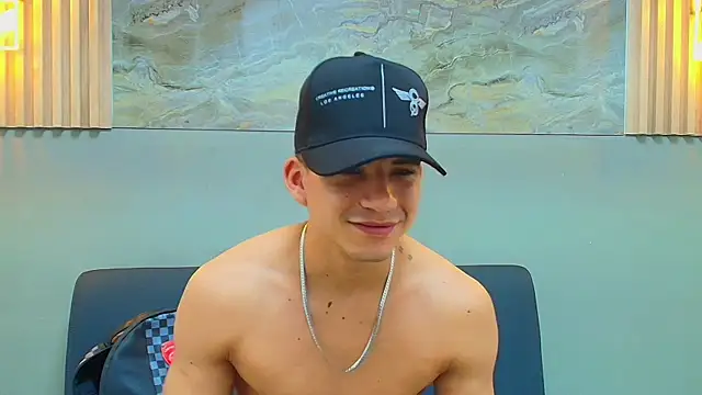 Snapshot of daniscot chatting on 09.27.25 daniscot online show from 09.27.25