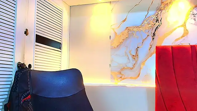 Snapshot of daniscot chatting on 10.11.25 daniscot online show from 10.11.25