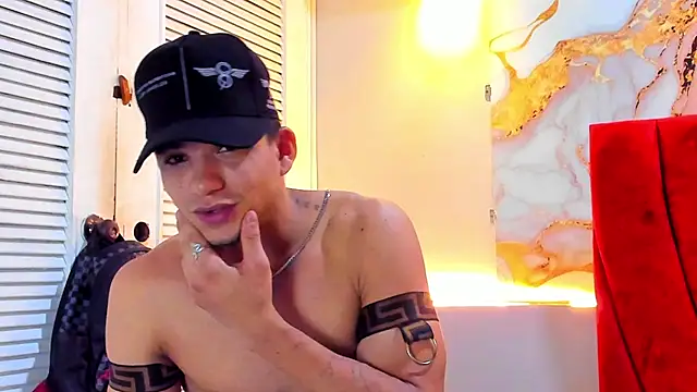 Snapshot of daniscot chatting on 11.07.25 daniscot online show from 11.07.25