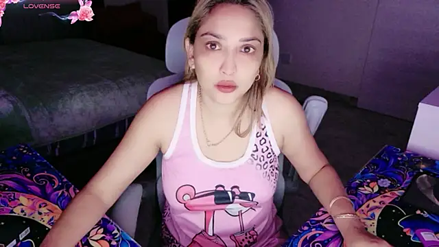 INDIANROMANCE online show from 05.19.26
