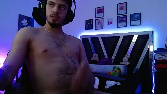 Sebasxxl12 online show from 12.15.25