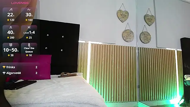 chloe  Jones  online show from 03.10.26