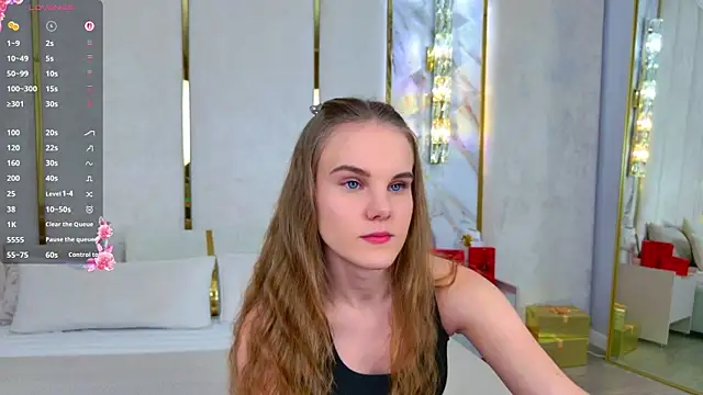 Lili Lohan online show from 12.05.25