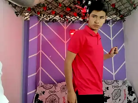 Snapshot of nexusboyhot chatting on 10.01.25 nexusboyhot online show from 10.01.25