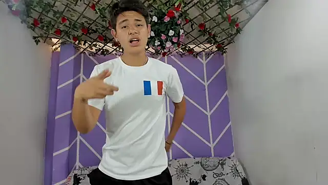 Snapshot of nexusboyhot chatting on 10.09.25 nexusboyhot online show from 10.09.25