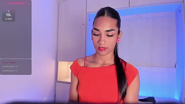 Snapshot of AnahiCollins chatting on 02.04.26 AnahiCollins online show from 02.04.26