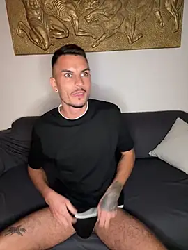 Snapshot of WildFlame2525 chatting on 10.16.25 WildFlame2525 online show from 10.16.25