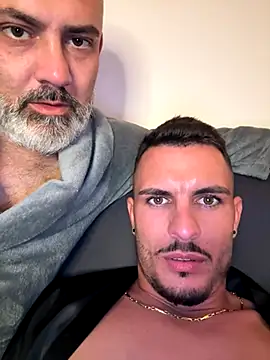 Snapshot of WildFlame2525 chatting on 10.18.25 WildFlame2525 online show from 10.18.25