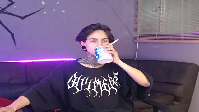 Kuregari xs online show from 11.05.25