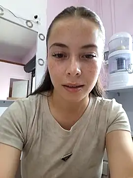 EmmaValencia  online show from 11.07.25