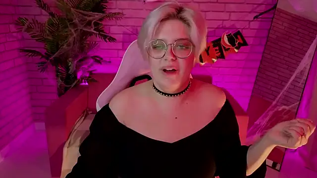 DominiqueSweetie online show from 10.30.25