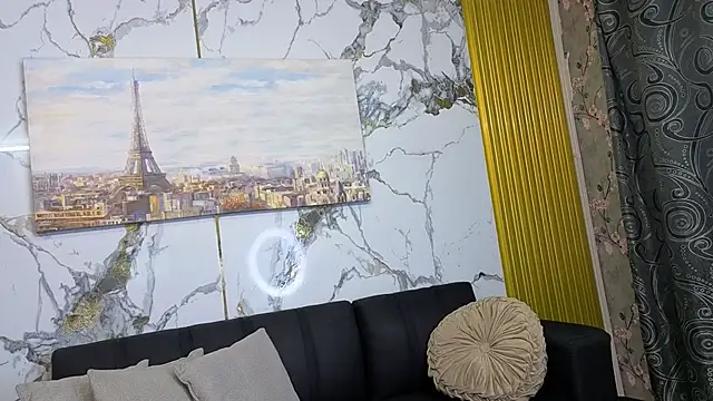 Nahomy Smiths aws online show from 12.02.25