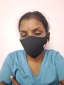 Snapshot of Tamil_Monika chatting on 11.08.25 Tamil Monika online show from 11.08.25