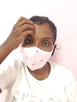 Snapshot of Tamil_Monika chatting on 11.20.25 Tamil Monika online show from 11.20.25