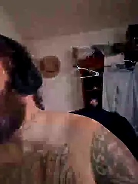 Dong915915 online show from 12.22.25