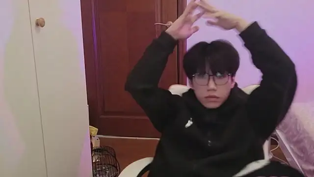 hangzi-0011 online show from 02.01.26