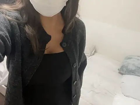 Snapshot of Toriyufu chatting on 02.15.26 Toriyufu online show from 02.15.26