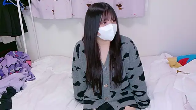 YUKINA 00 online show from 02.20.26