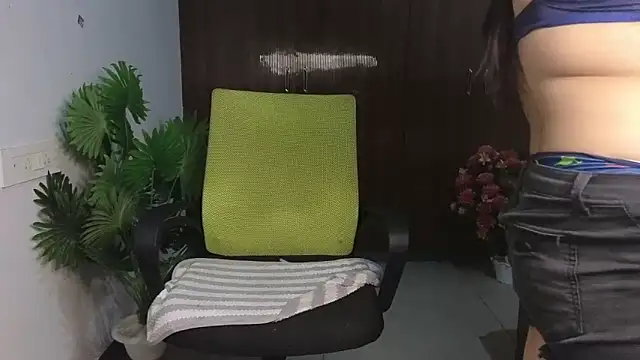 Anushka121 online show from 10.28.25