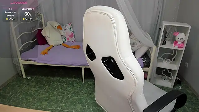 LindaRomero online show from 11.16.25