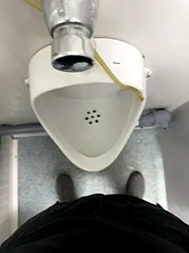 KingAdonisss online show from 11.13.25