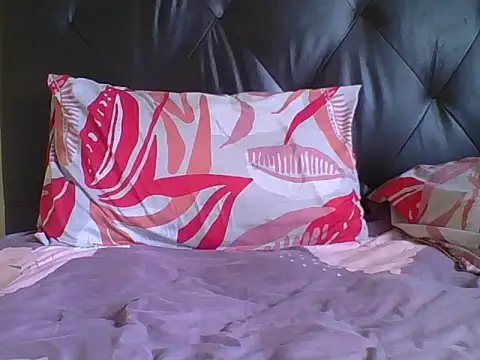 carrie tee online show from 10.27.25