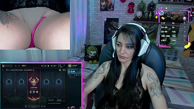 Snapshot of Gomorygg chatting on 10.21.25 Gomorygg online show from 10.21.25