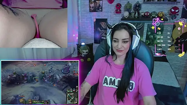 Snapshot of Gomorygg chatting on 12.15.25 Gomorygg online show from 12.15.25