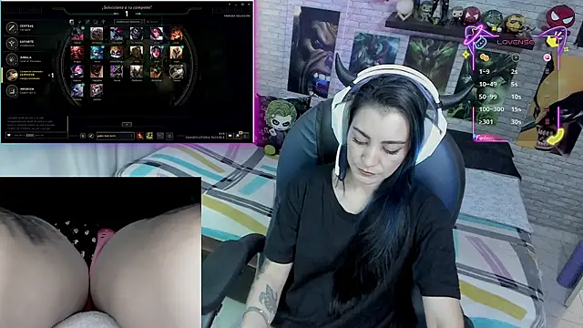 Snapshot of Gomorygg chatting on 12.16.25 Gomorygg online show from 12.16.25