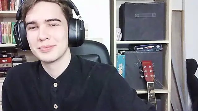 Snapshot of _Chris_Next_Door_ chatting on 09.30.25  Chris Next Door  online show from 09.30.25