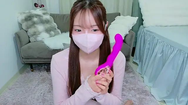 Snapshot of Seira__nn chatting on 11.12.25 Seira nn online show from 11.12.25