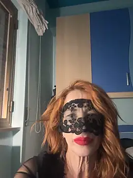 Snapshot of NoFilterCouple chatting on 10.03.25 NoFilterCouple online show from 10.03.25