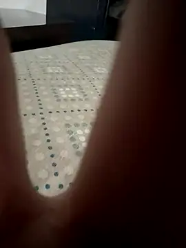 Snapshot of NoFilterCouple chatting on 10.05.25 NoFilterCouple online show from 10.05.25