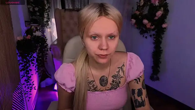 kitten murray  online show from 11.25.25