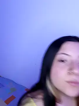 Honey Alix online show from 10.04.25