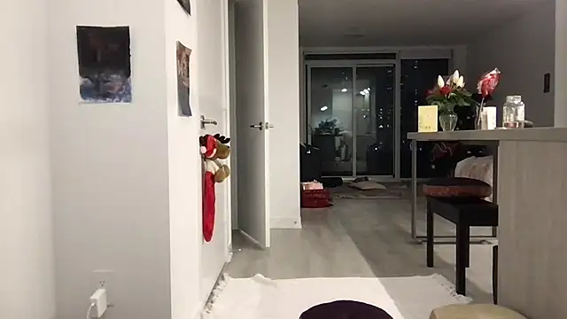 tia   fox online show from 02.16.26