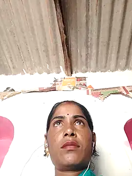 Snapshot of Maya_Rajput5 chatting on 10.04.25 Maya Rajput5 online show from 10.04.25