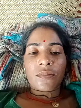 Snapshot of Maya_Rajput5 chatting on 10.05.25 Maya Rajput5 online show from 10.05.25