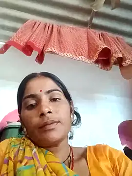 Snapshot of Maya_Rajput5 chatting on 10.11.25 Maya Rajput5 online show from 10.11.25