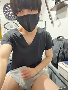 Snapshot of mikan_kun_st chatting on 05.18.26 mikan kun st online show from 05.18.26