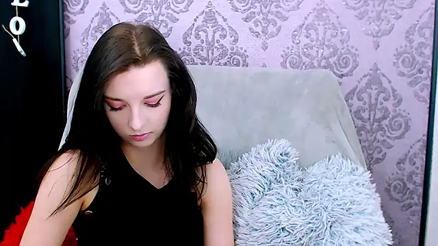 Snapshot of DominantLuna chatting on 02.23.26 DominantLuna online show from 02.23.26