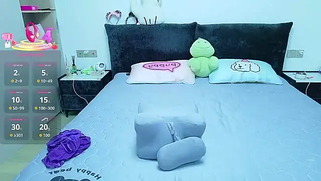 Snapshot of tiantian-520 chatting on 10.17.25 tiantian-520 online show from 10.17.25