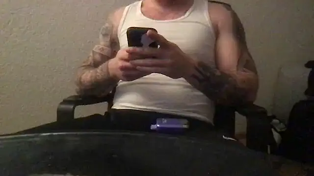 TheGreatWhite33 online show from 04.30.26