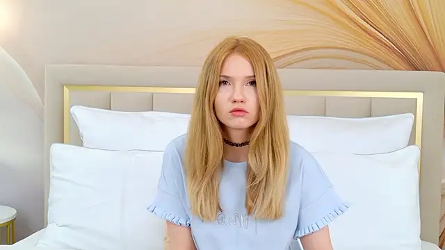 Snapshot of MelissaLiss chatting on 11.26.25 MelissaLiss online show from 11.26.25