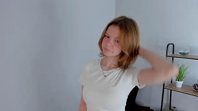 Mabel Sanders online show from 10.09.25
