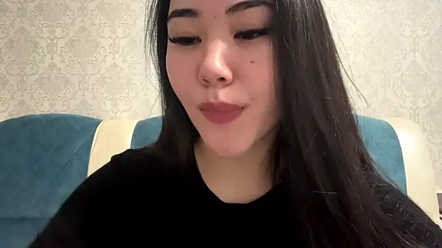 Snapshot of AYPRILPURE chatting on 10.03.25 AYPRILPURE online show from 10.03.25