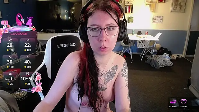 TattooedGirls online show from 11.06.25