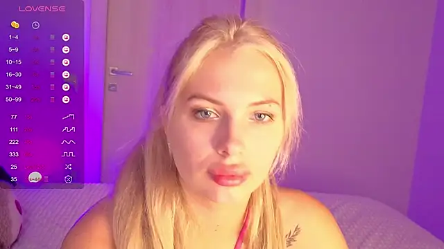 SweetCherryBlonde online show from 10.05.25