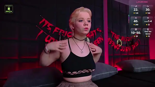 Snapshot of Sally_Katz chatting on 10.22.25 Sally Katz online show from 10.22.25